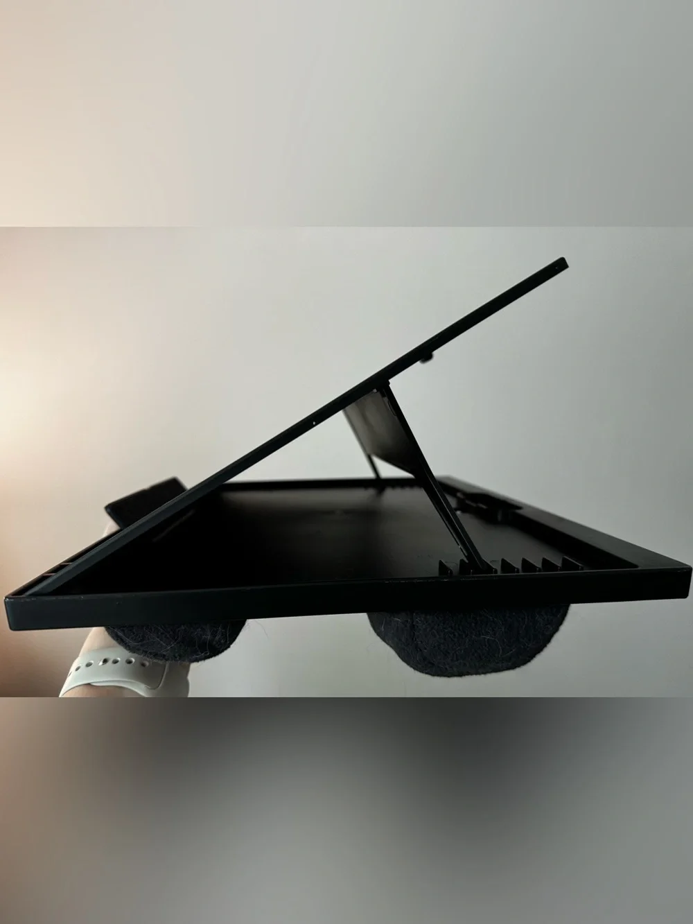 N/A black laptop
